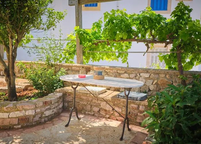 Koralia Apartahotel 3*