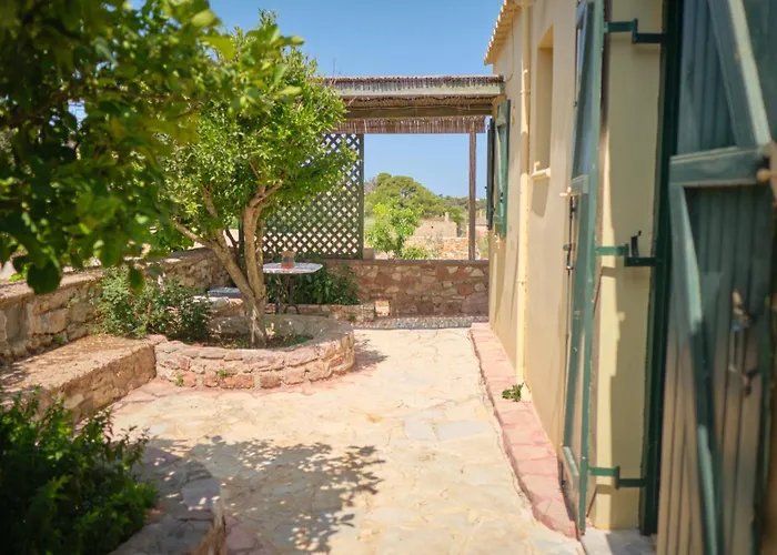 Koralia Apartahotel Kastrisianika