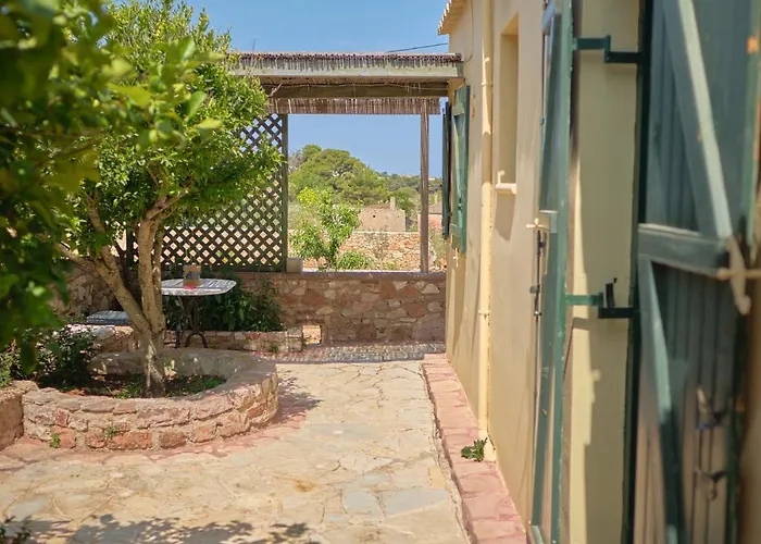 Koralia Apartahotel