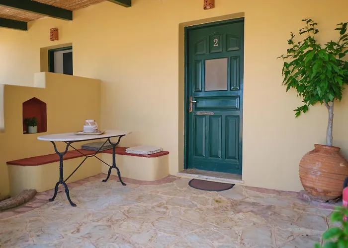 Koralia Apartahotel Kastrisianika
